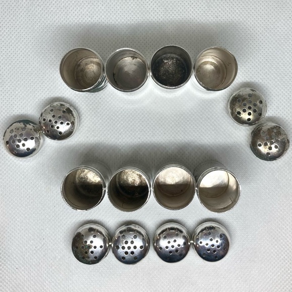 Set of 8 Silver Plated W.M.Co #4 Personal Salt and Pepper Shakers Vintage - Picture 10 of 16